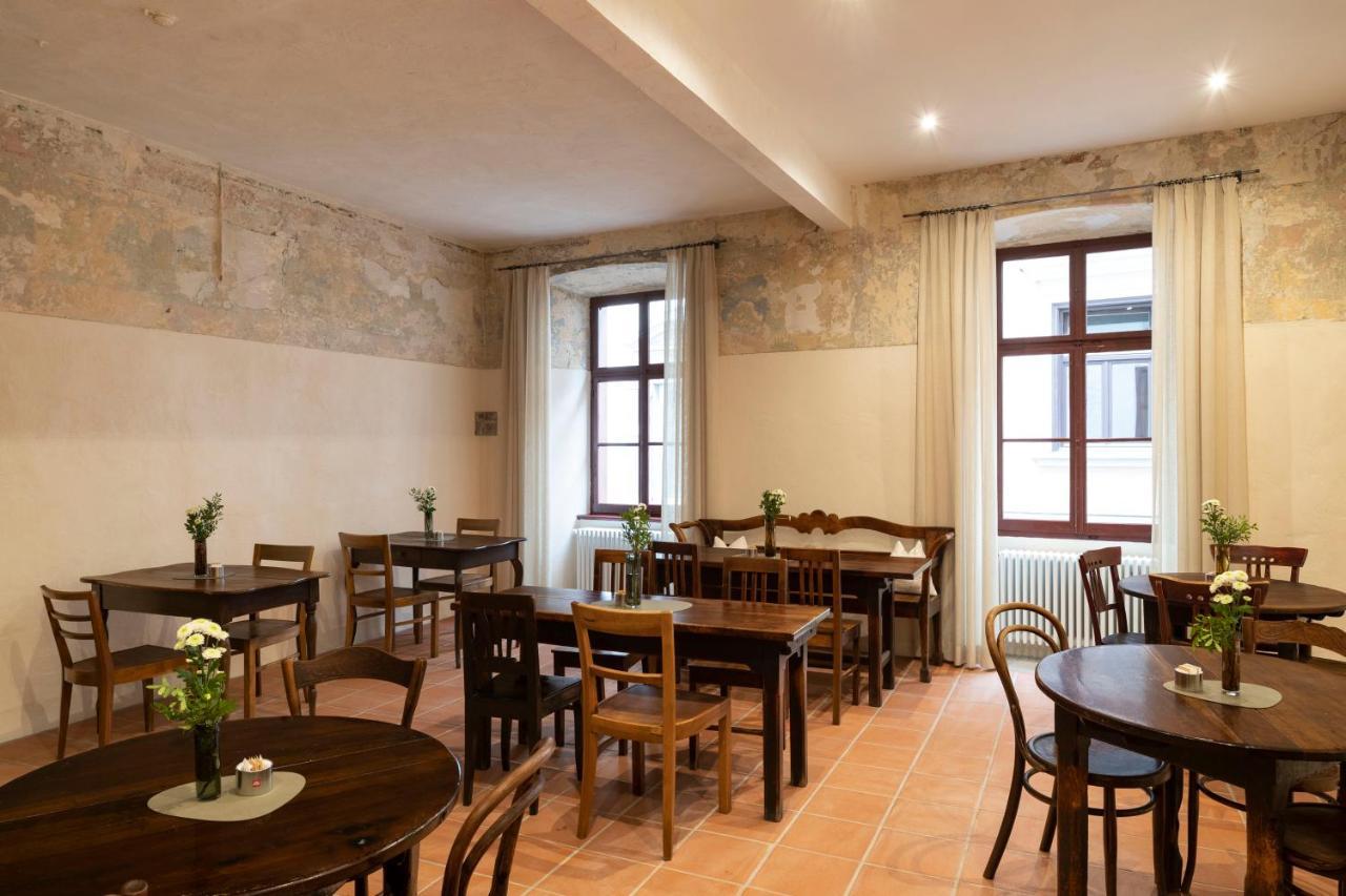 Roessl Bianco B&B&B Merano Bagian luar foto