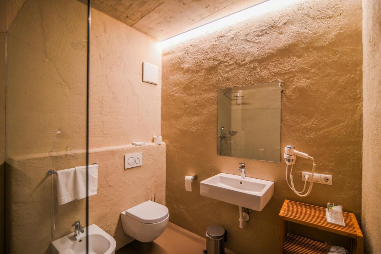 Roessl Bianco B&B&B Merano Bagian luar foto